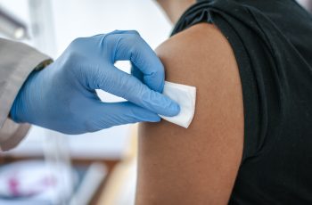 A nova vacina da gripe 2022, proteja-se contra a cepa H3N2.